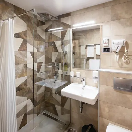 Planinka 4*